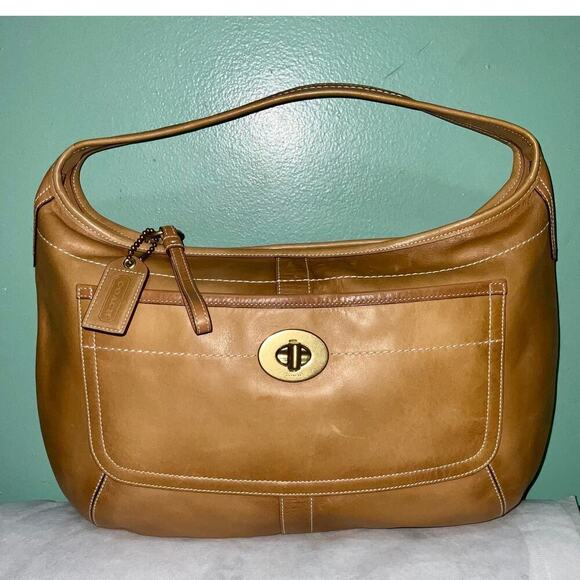 VINTAGE COACH ERGO TAN LEATHER FRONT POCKET HALF MOON SHOULDER BAG - Picture 16 of 16